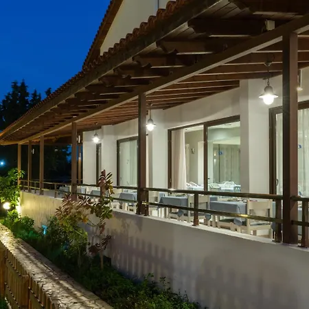 Matoula מלון יאליסוס