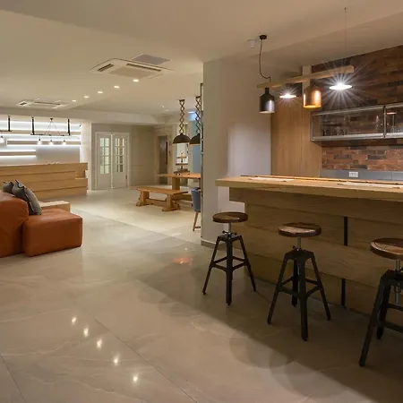 Hotel Matoula 4*