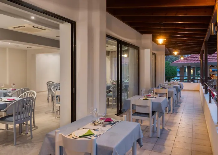 Hotel Matoula 4*
