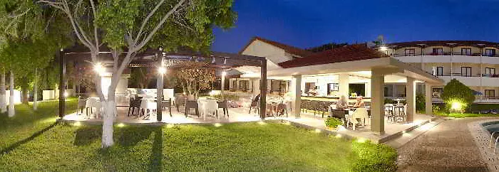 Matoula יאליסוס