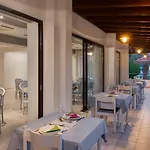Hotel Matoula 4*