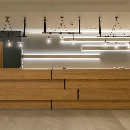 Matoula 4* 이알리소스