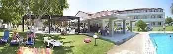 玛图拉海滩酒店 酒店 4*